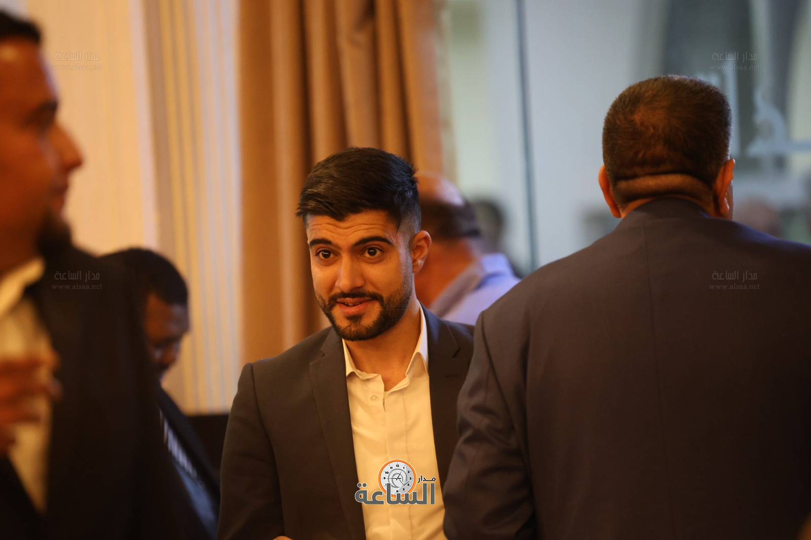 Madar Al-Saa Images 0.8859765894170984