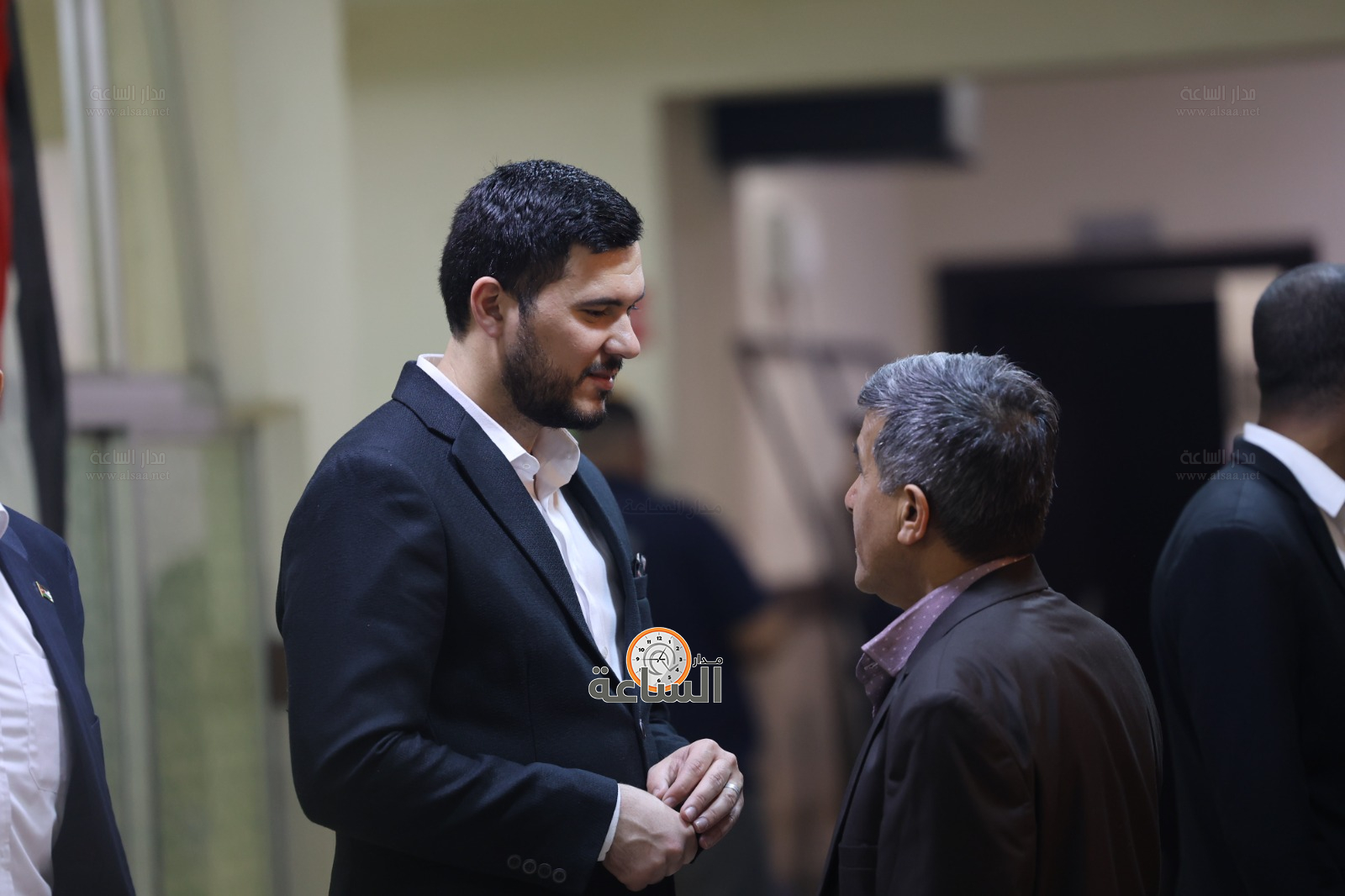 Madar Al-Saa Images 0.566217645479183