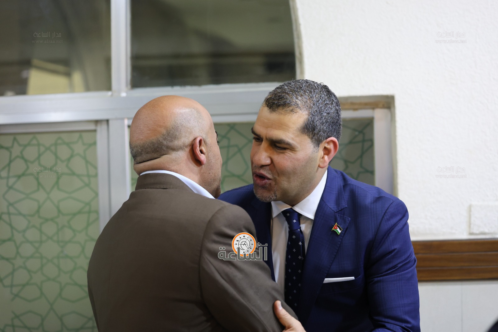 Madar Al-Saa Images 0.8714096974010928