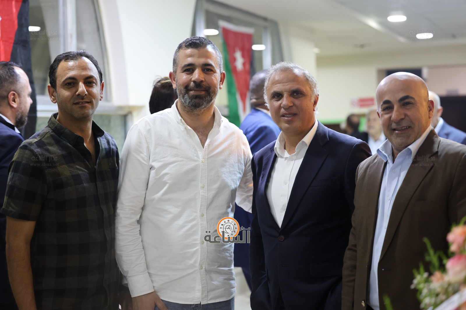 Madar Al-Saa Images 0.712272493921491