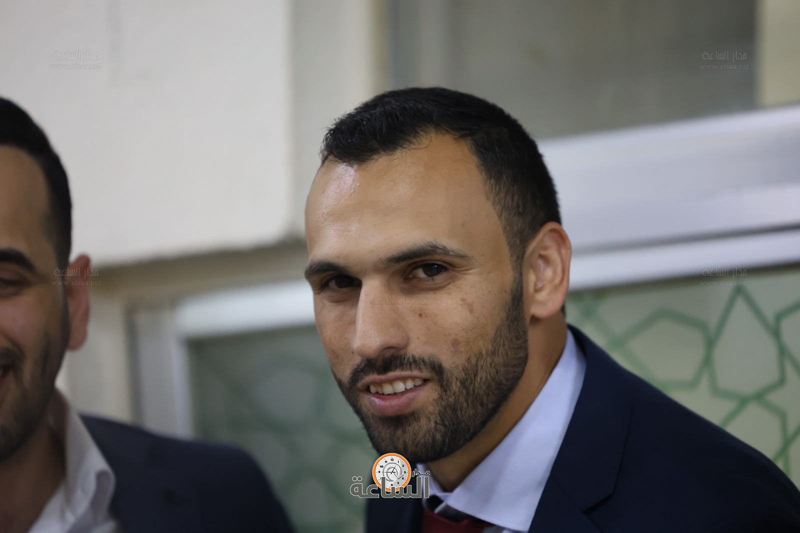 Madar Al-Saa Images 0.4311171721040231