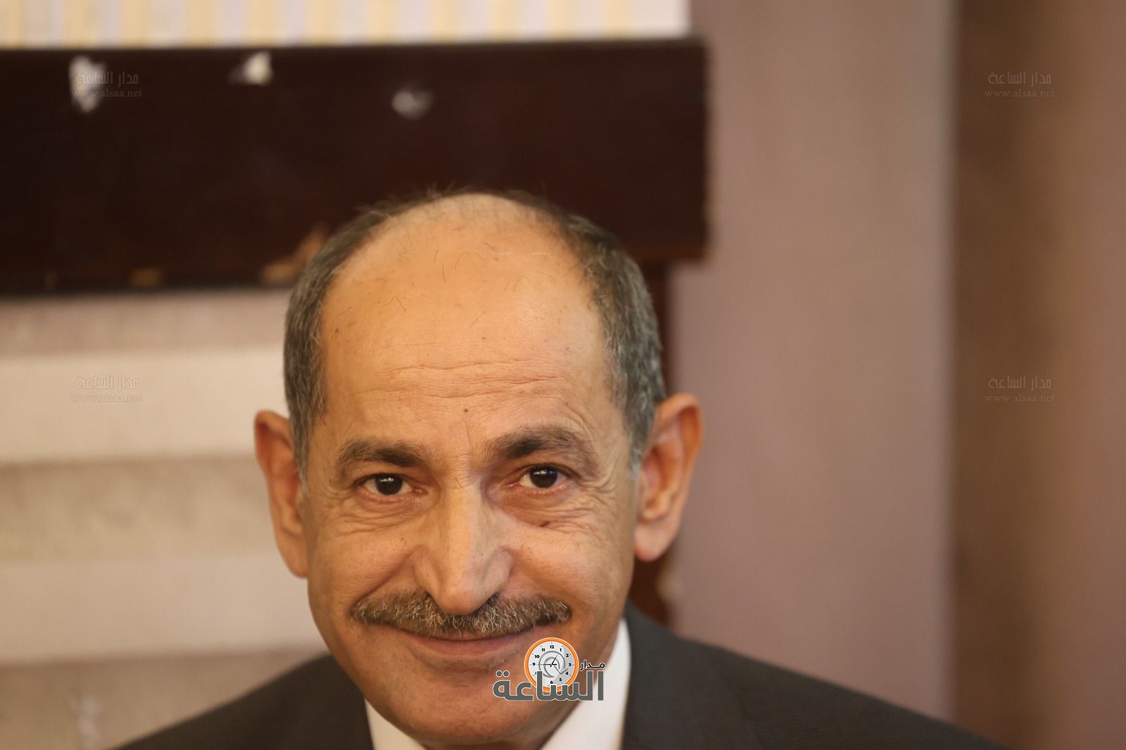 Madar Al-Saa Images 0.5712615422753828