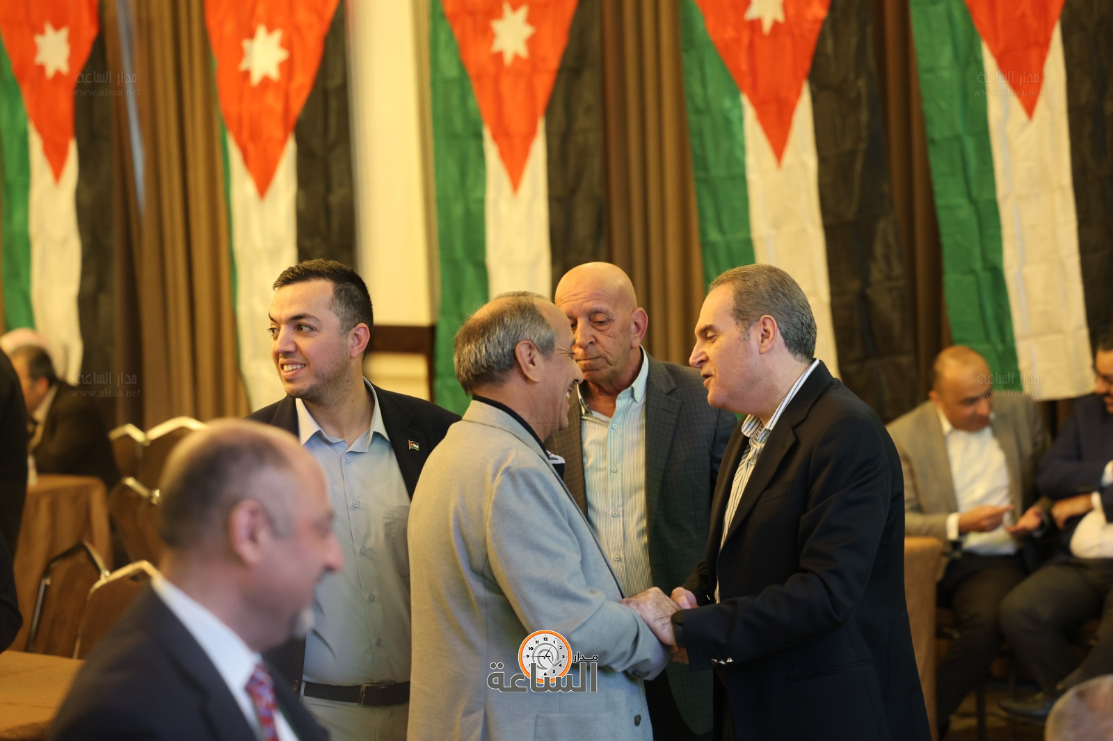 Madar Al-Saa Images 0.08540585981938476