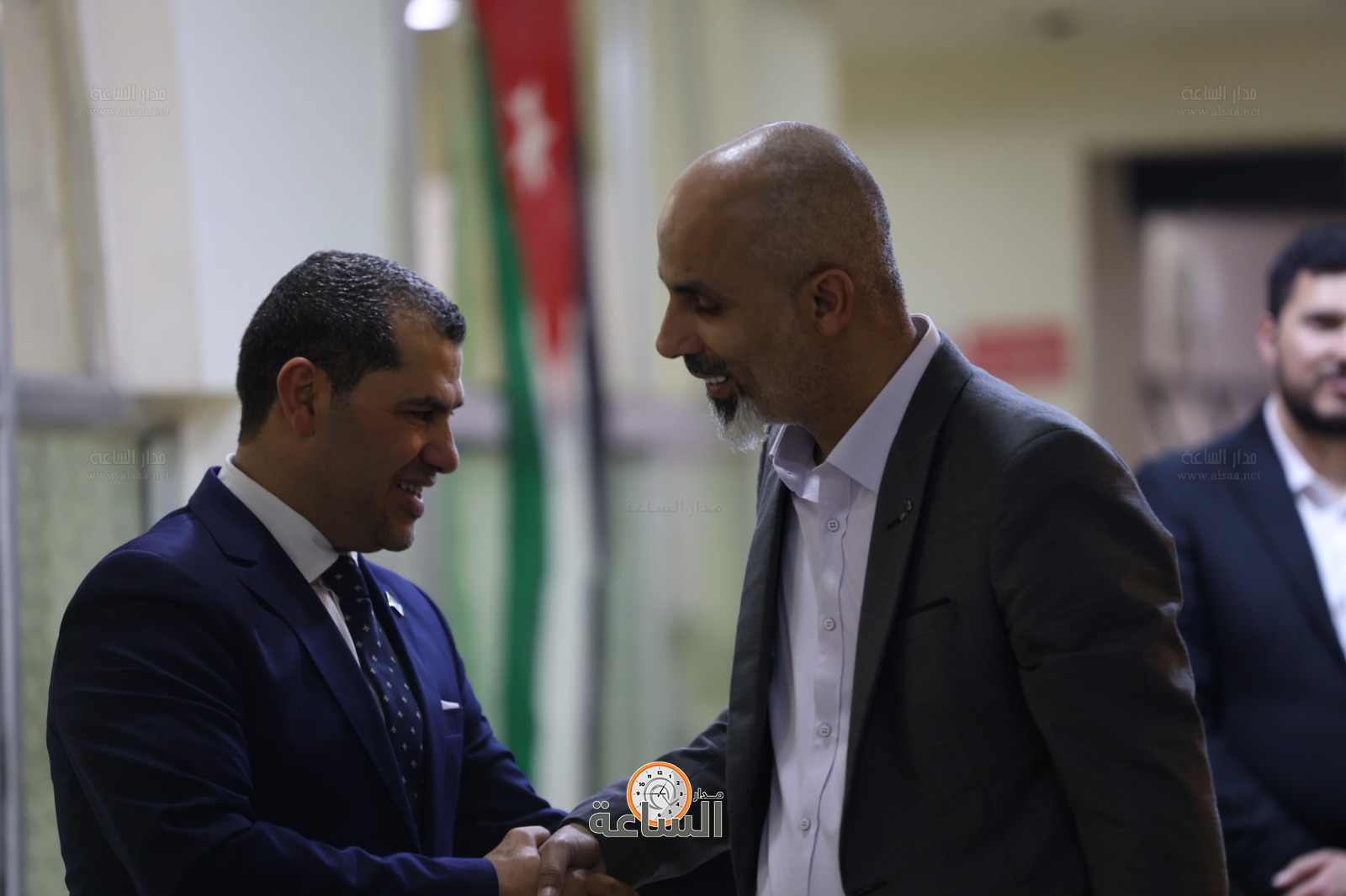 Madar Al-Saa Images 0.6135567279105525