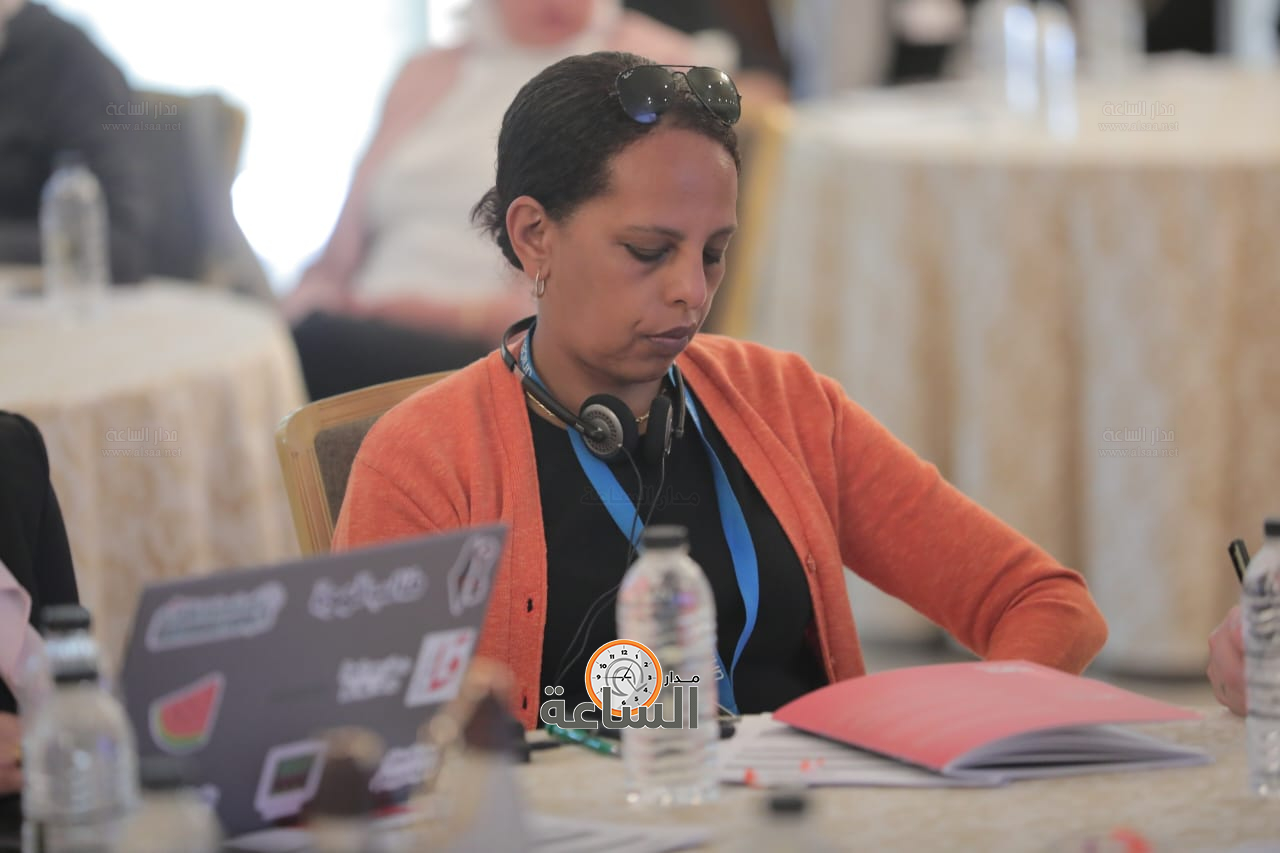 Madar Al-Saa Images 0.8548037763429529