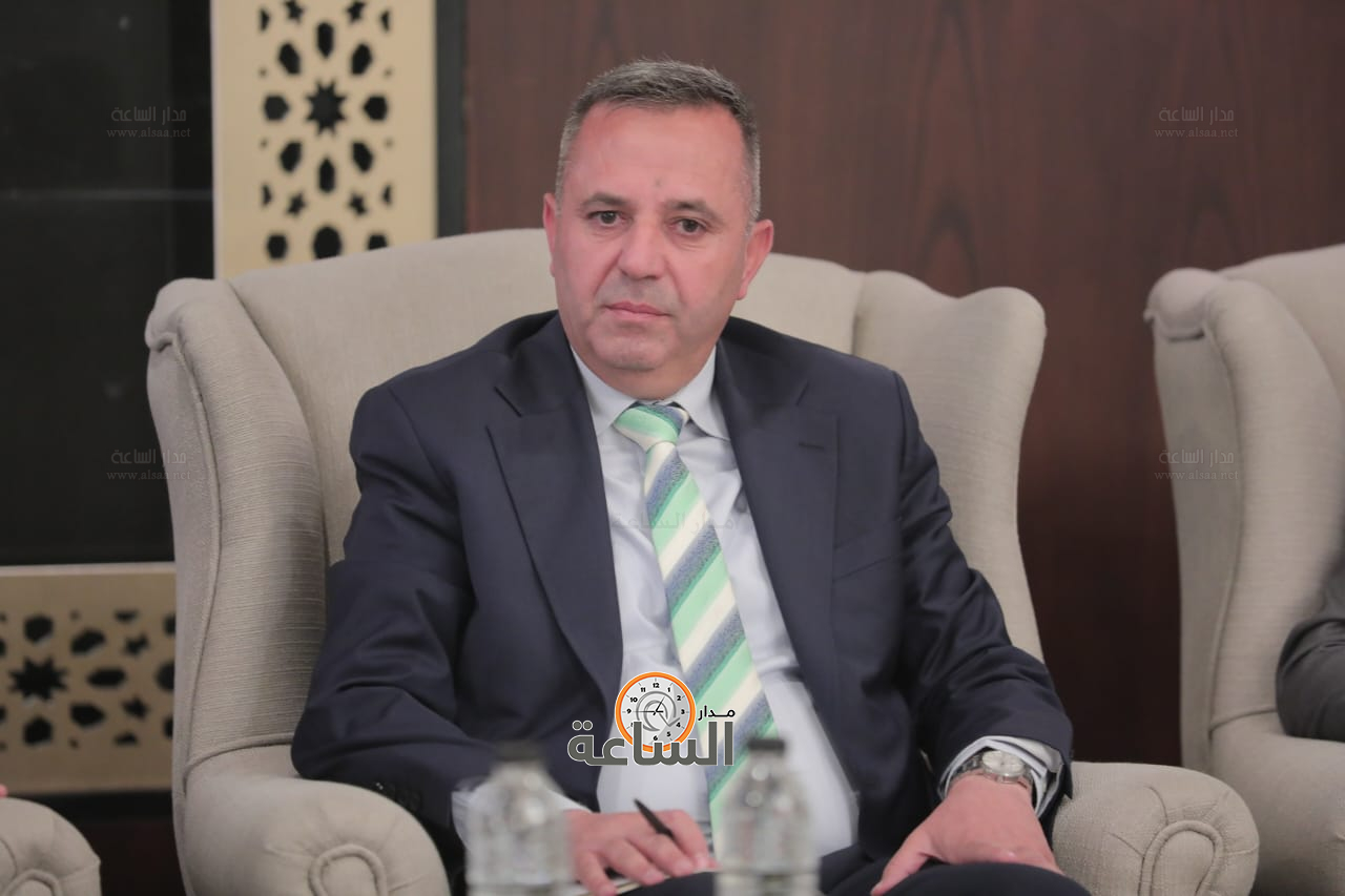 Madar Al-Saa Images 0.49280089254172543