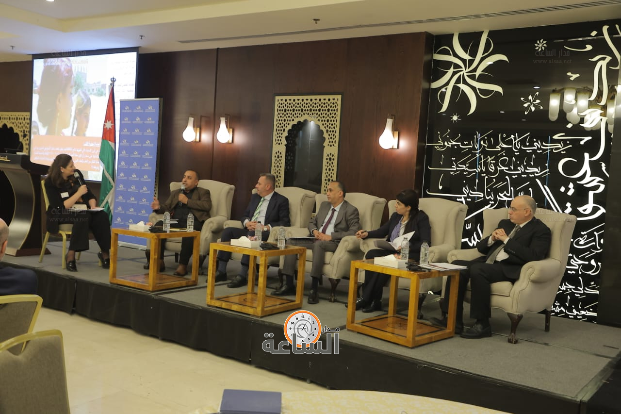 Madar Al-Saa Images 0.33931516145713325