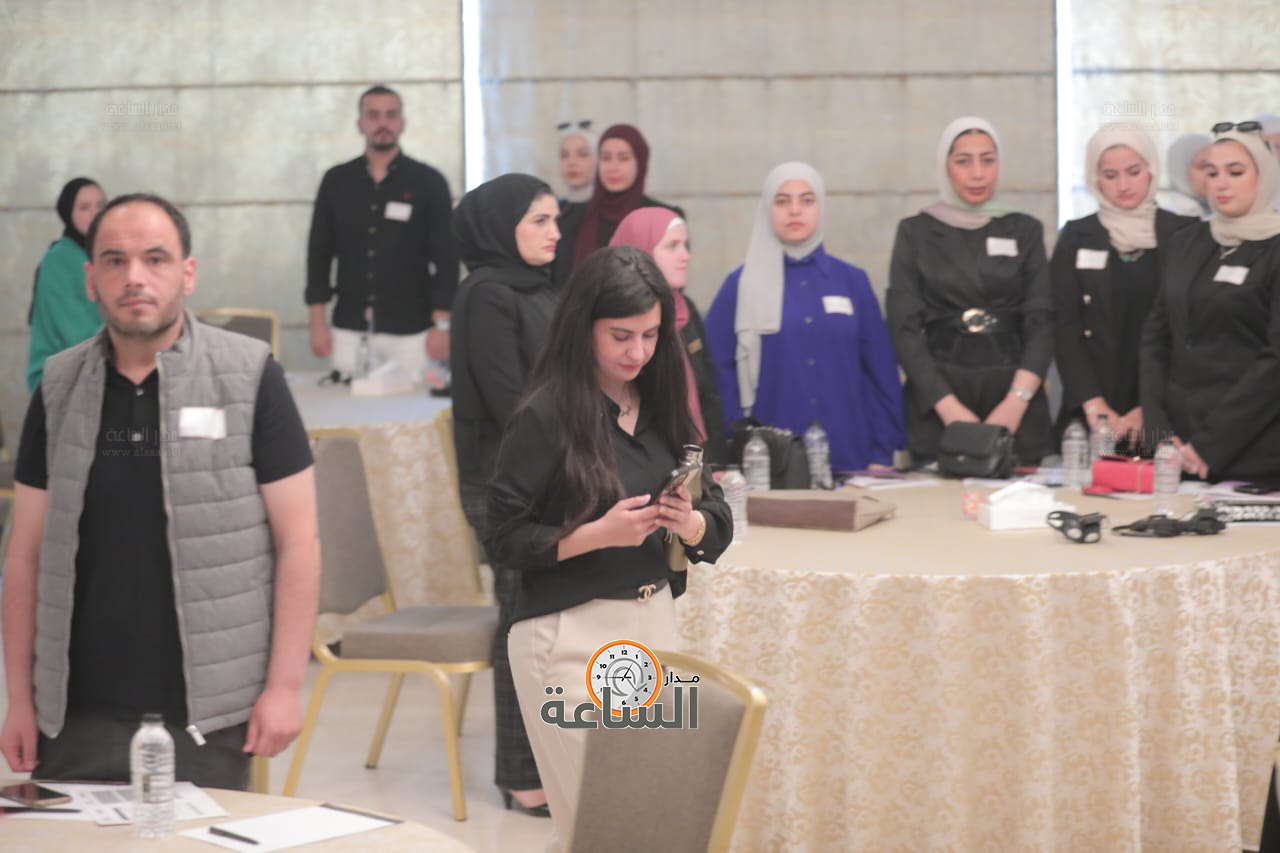 Madar Al-Saa Images 0.17556775841675876