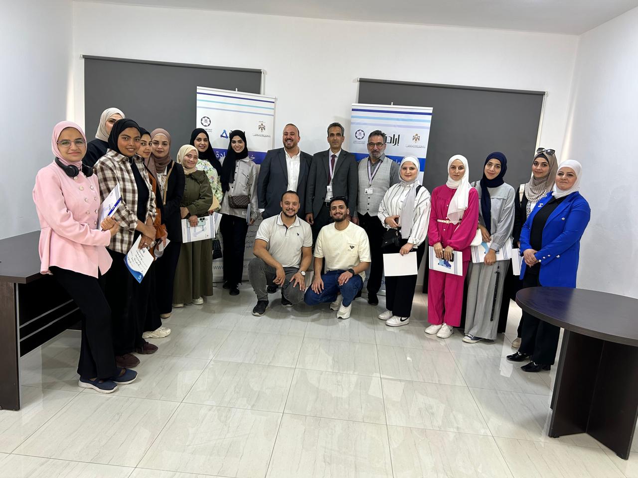 Madar Al-Saa Images 0.7564512697598609