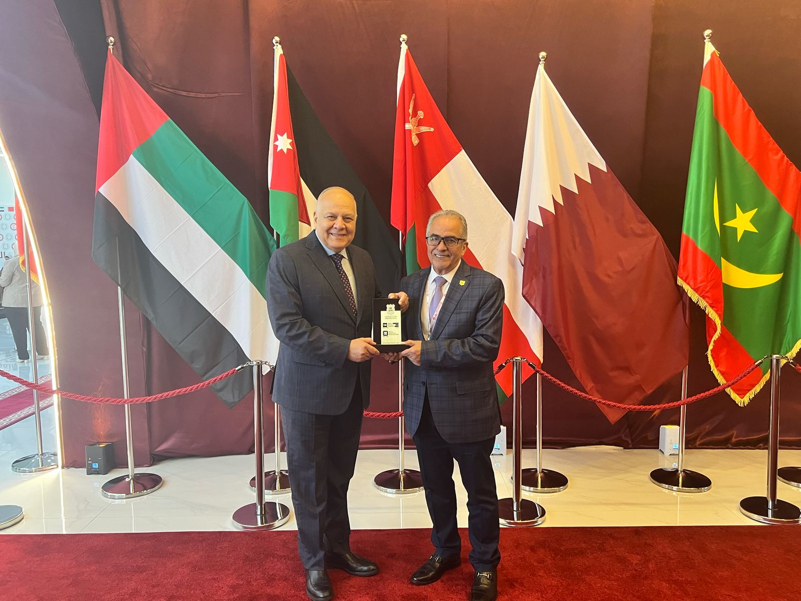 Madar Al-Saa Images 0.36867105096941144