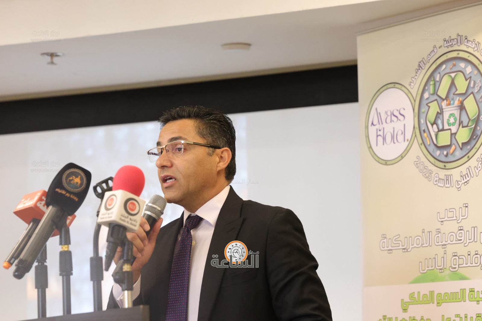 Madar Al-Saa Images 0.7245839812206322