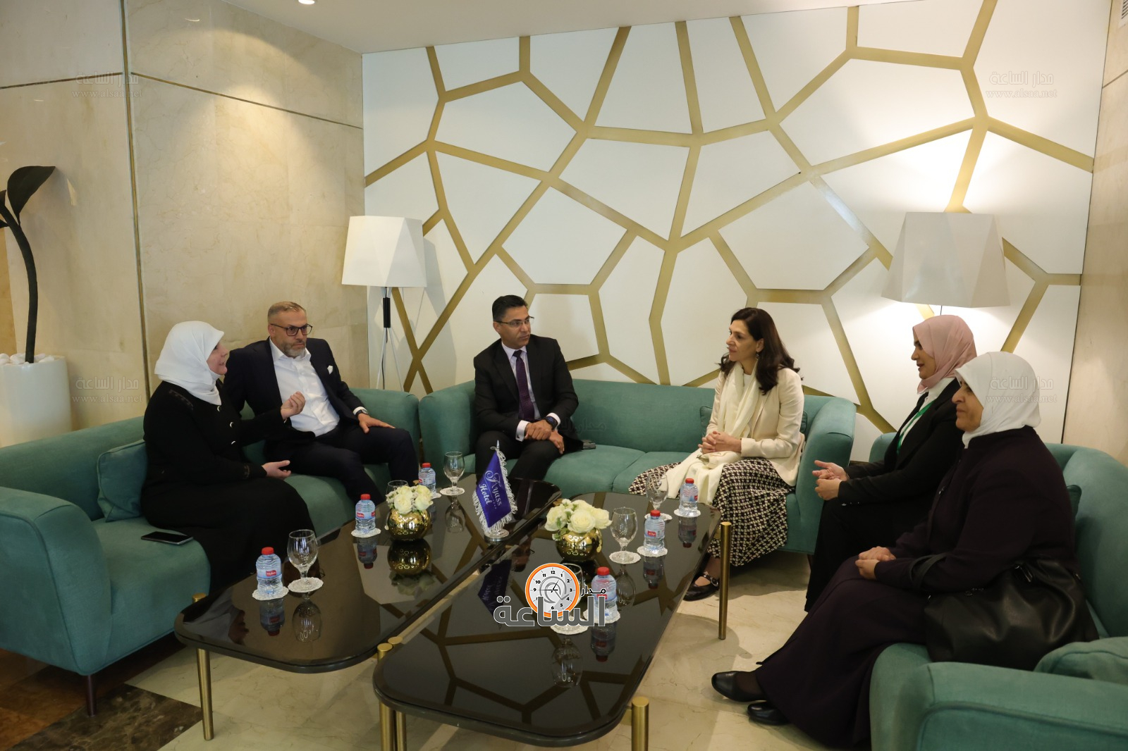 Madar Al-Saa Images 0.8351905370823838