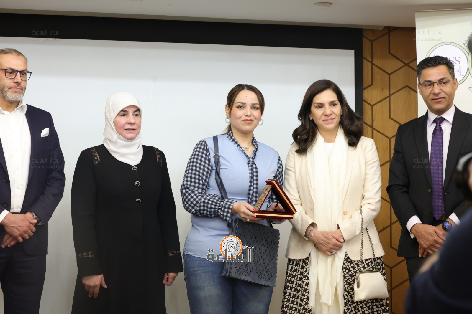 Madar Al-Saa Images 0.926674332576458