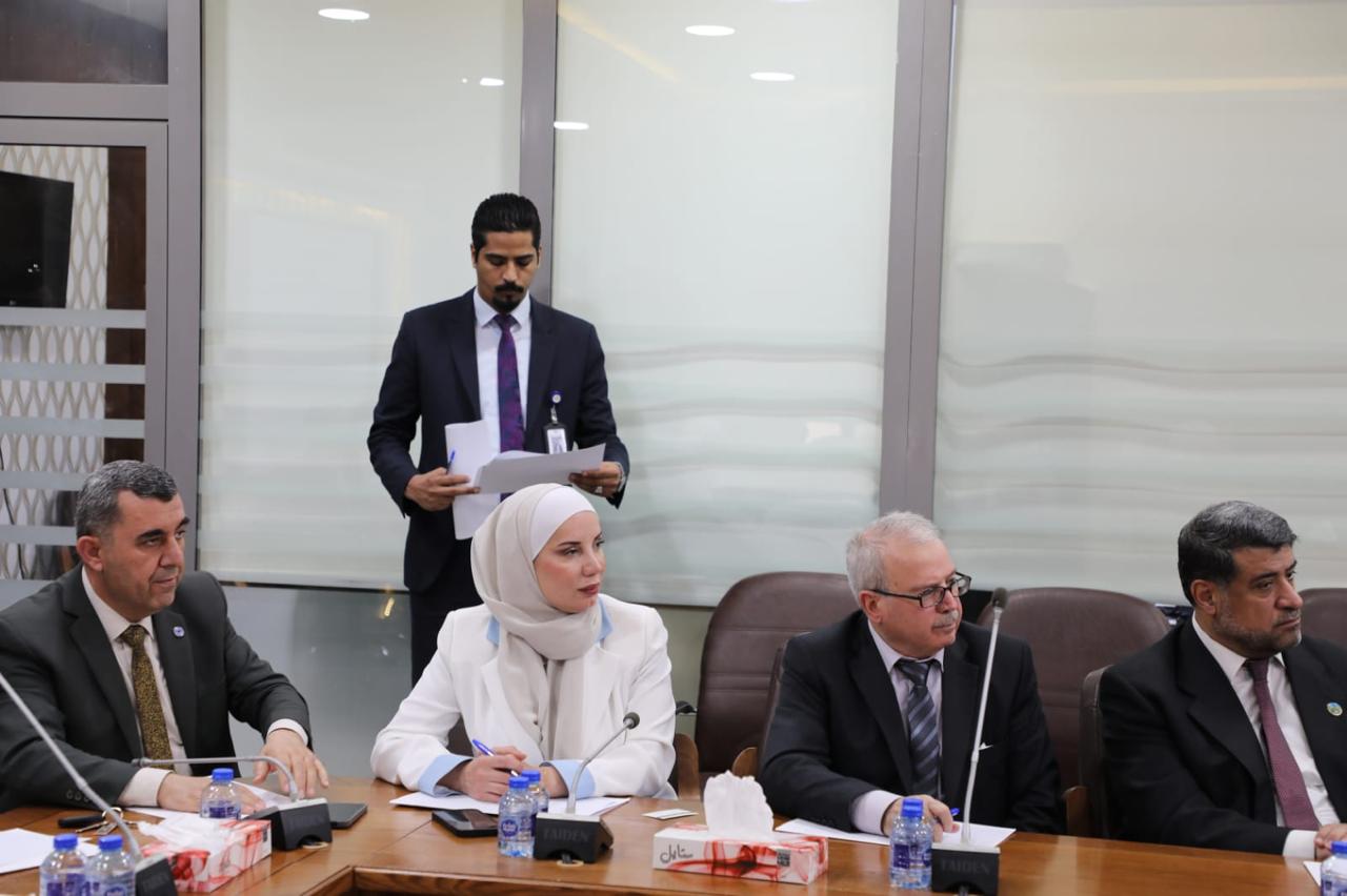 Madar Al-Saa Images 0.6494956237987308