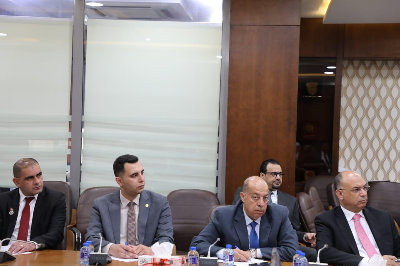 Madar Al-Saa Images 0.7685056638802378