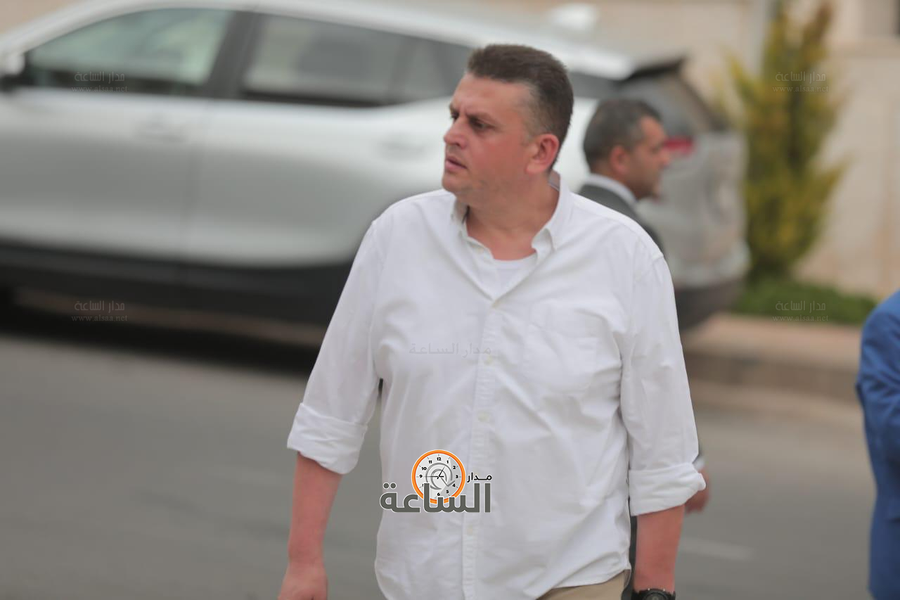 Madar Al-Saa Images 0.5415606809980882