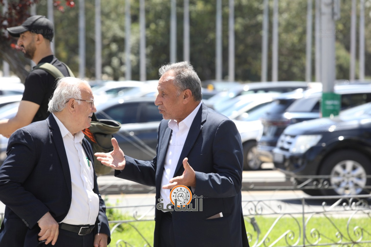 Madar Al-Saa Images 0.7029839900312499