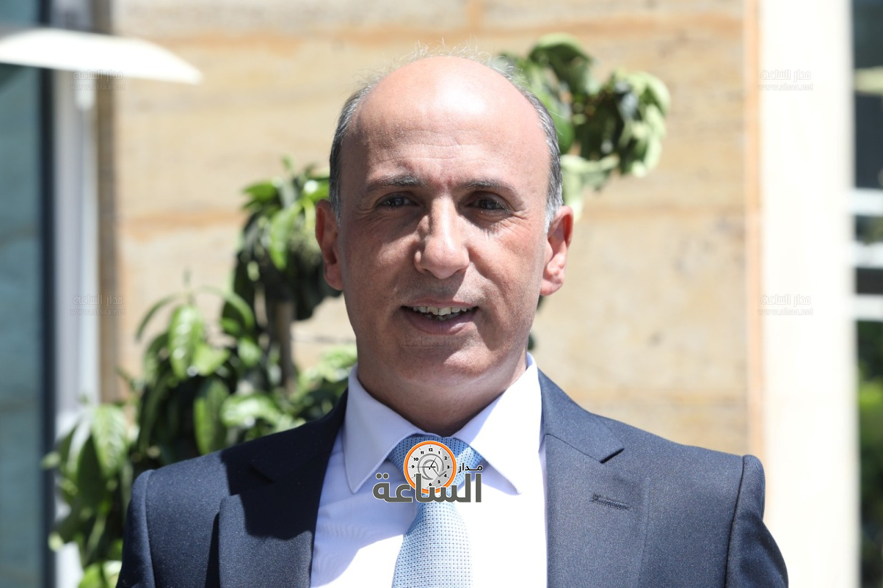 Madar Al-Saa Images 0.025393010105187463