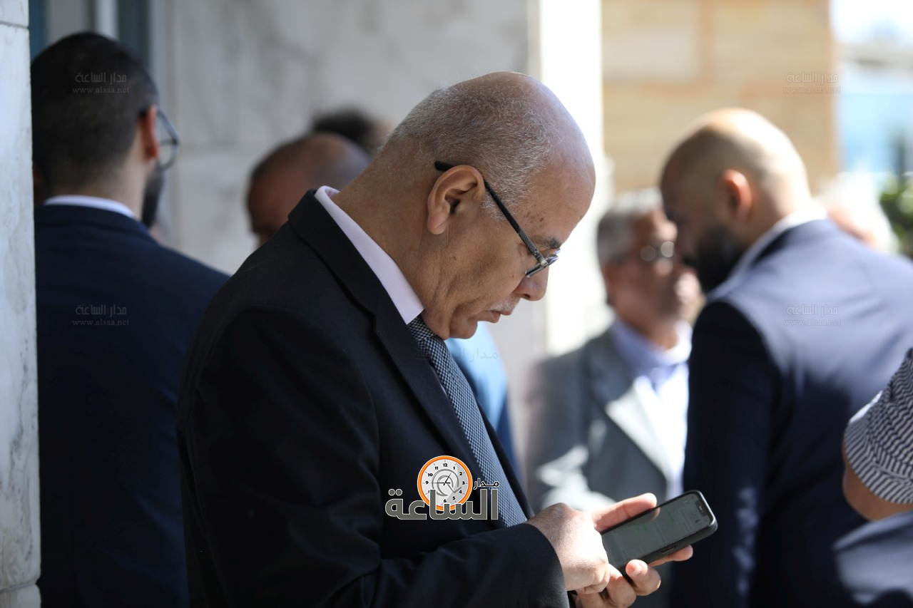 Madar Al-Saa Images 0.615206695117166