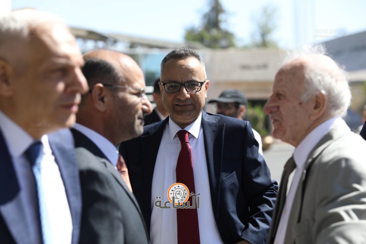 Madar Al-Saa Images 0.7826054265191983