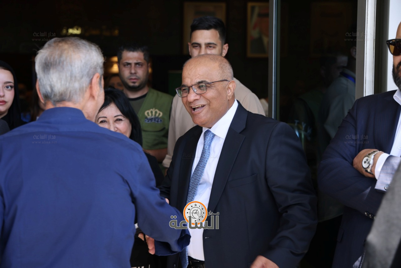 Madar Al-Saa Images 0.6949619015186598