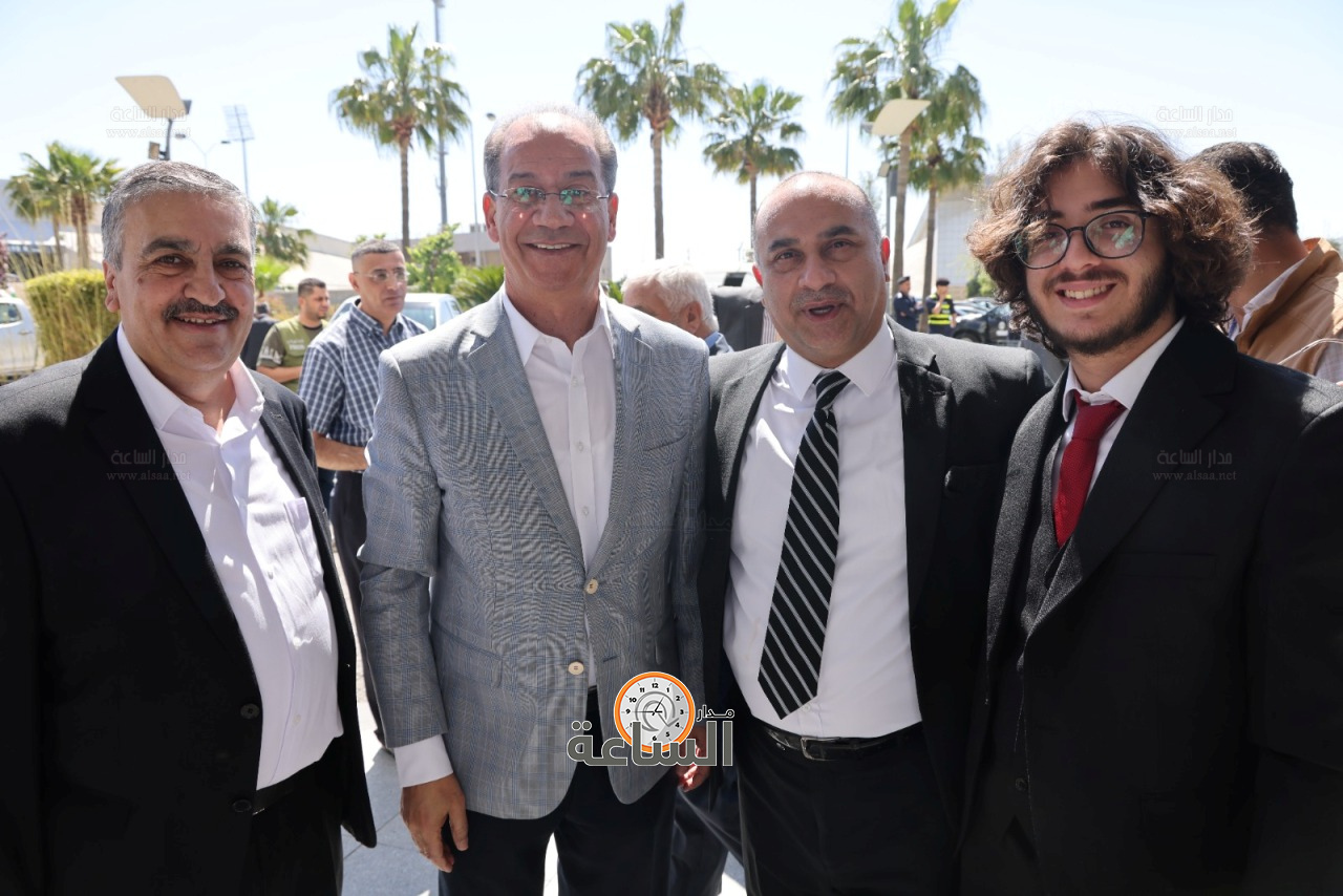 Madar Al-Saa Images 0.8584980684688683