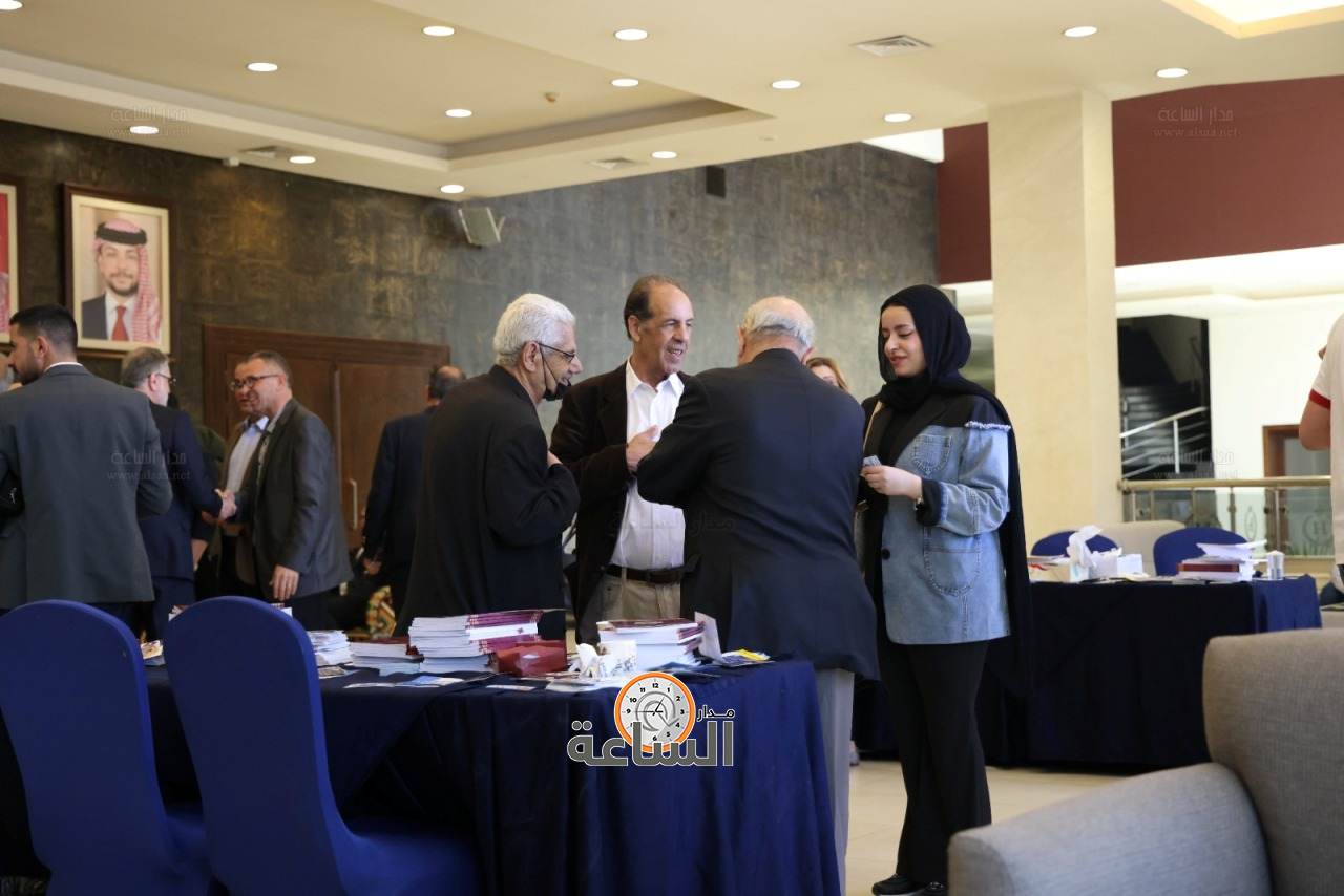 Madar Al-Saa Images 0.5485301135186588