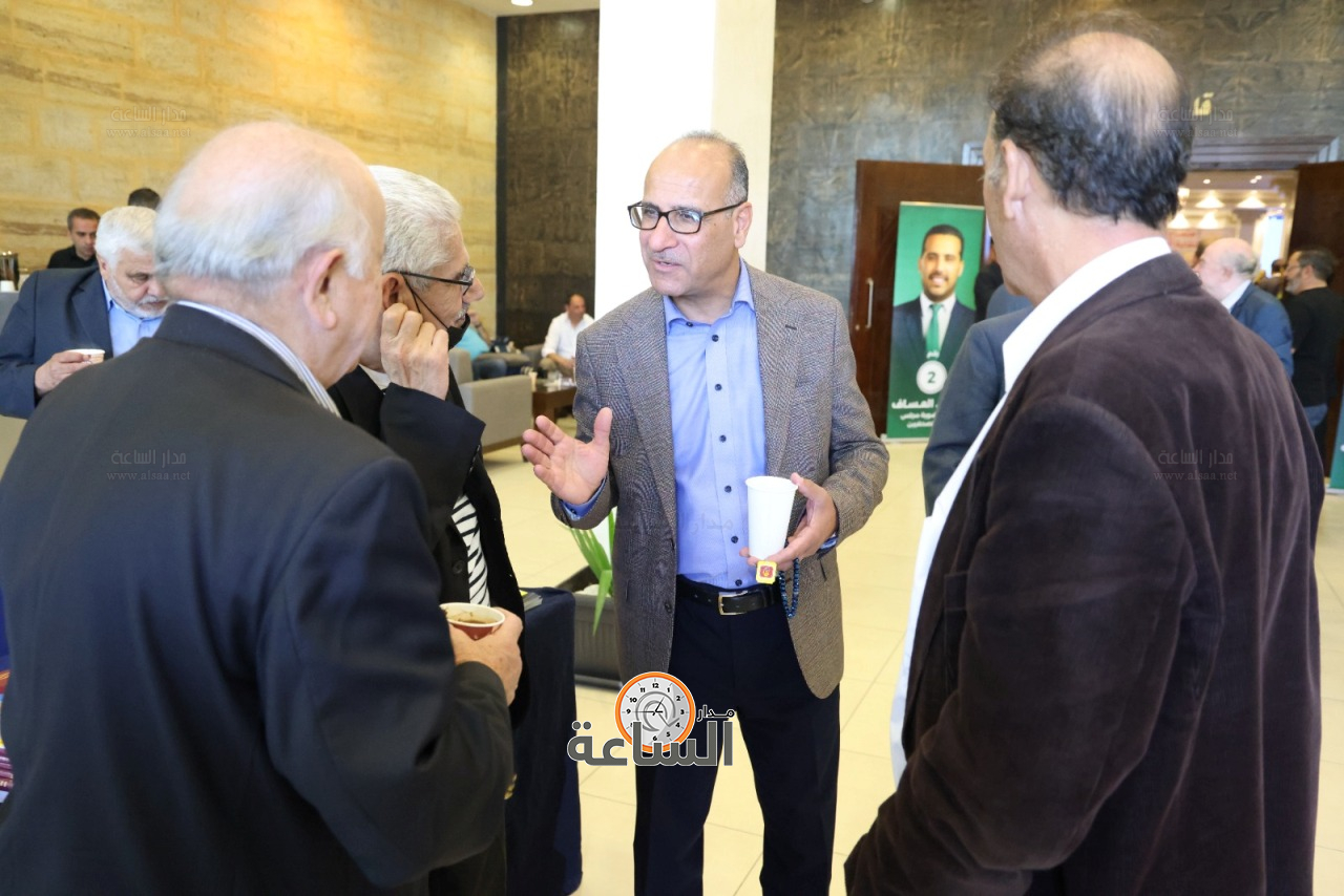 Madar Al-Saa Images 0.6157726551508151