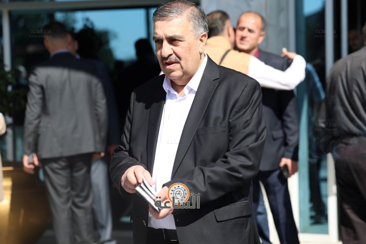 Madar Al-Saa Images 0.6948755560174986