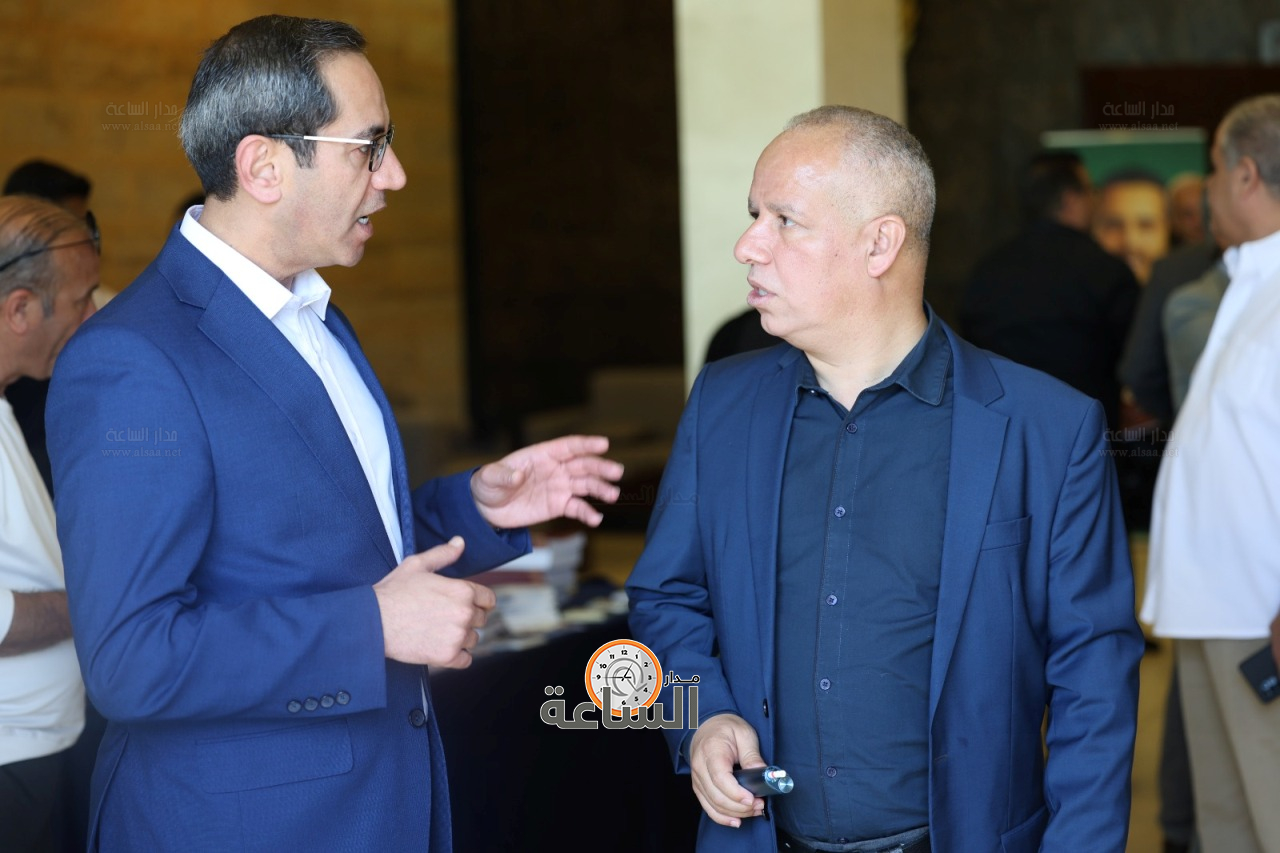 Madar Al-Saa Images 0.7919346608140527