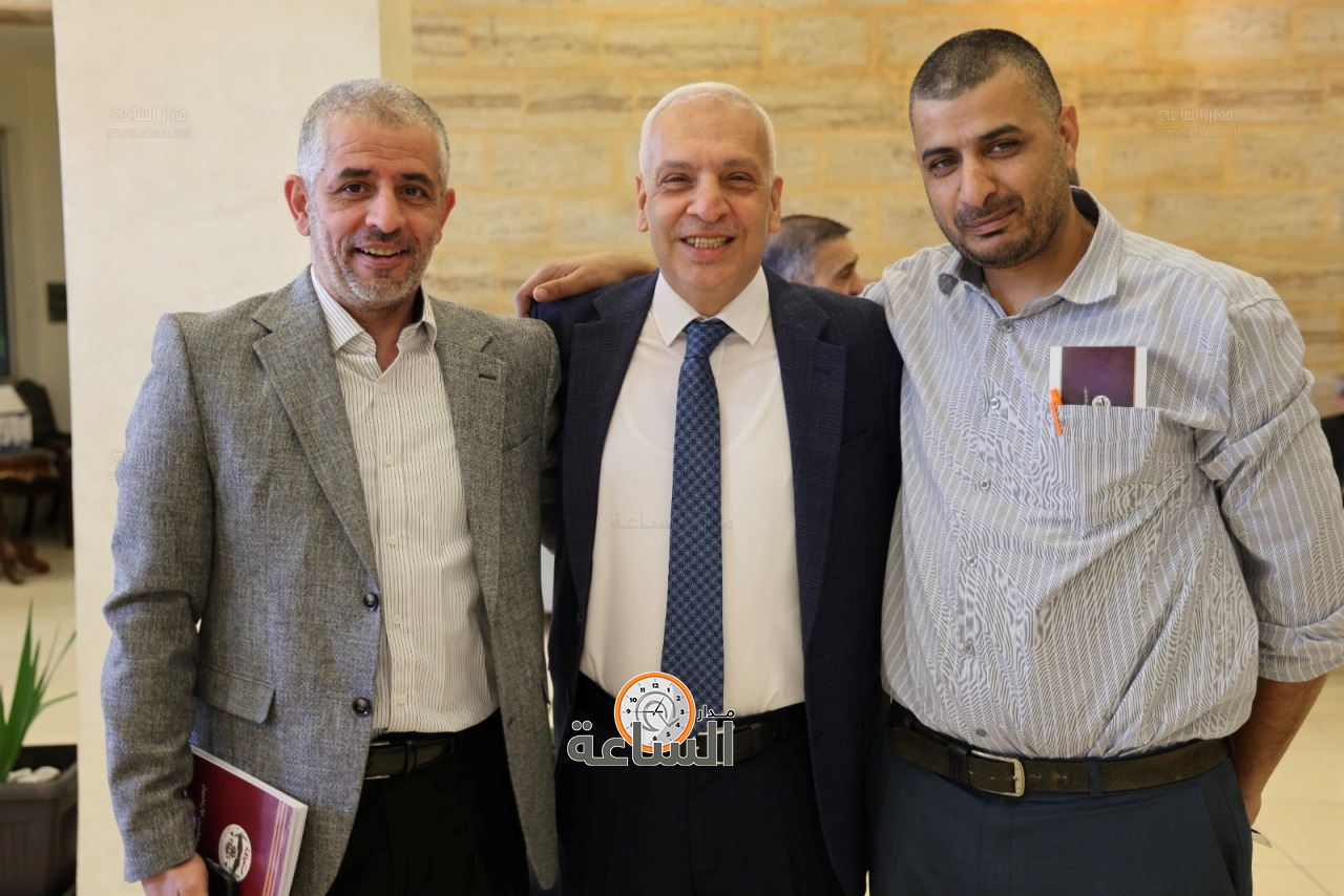 Madar Al-Saa Images 0.490245660255206