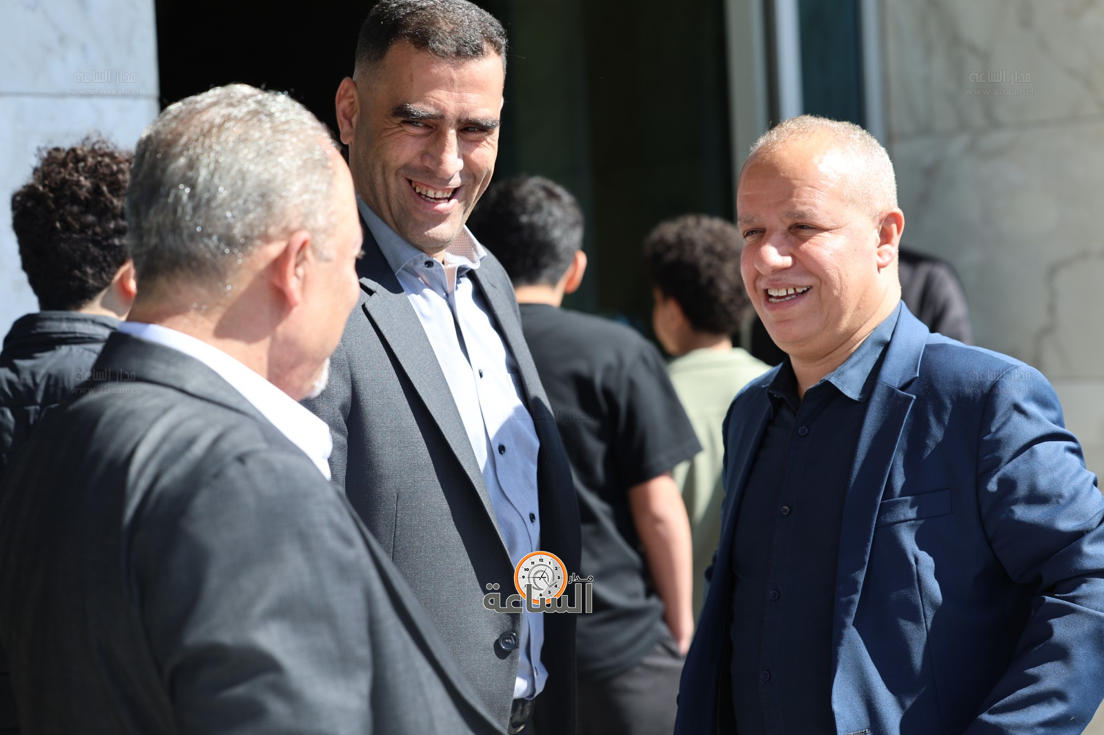 Madar Al-Saa Images 0.9865510563641836