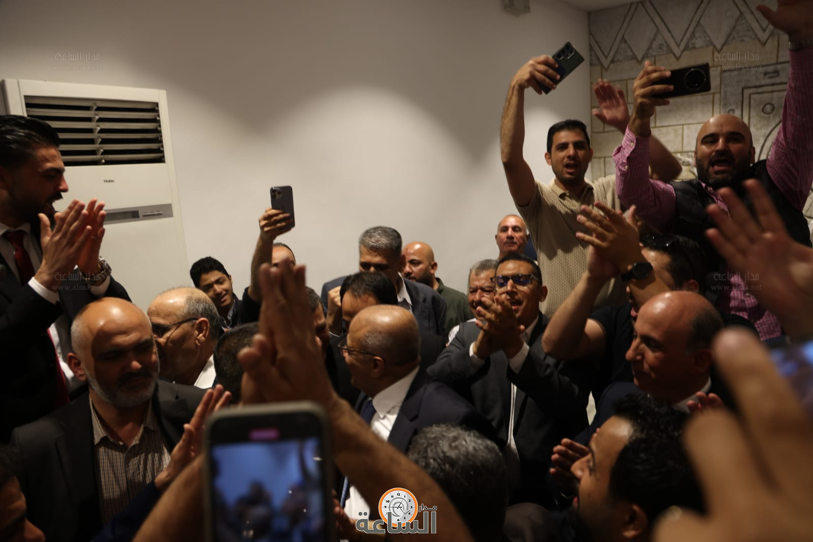 Madar Al-Saa Images 0.958779080726284