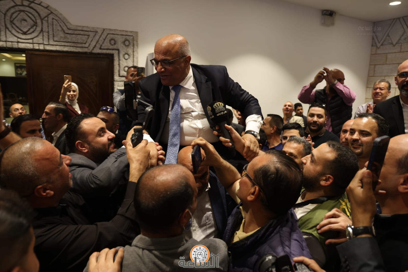 Madar Al-Saa Images 0.41603571332596556