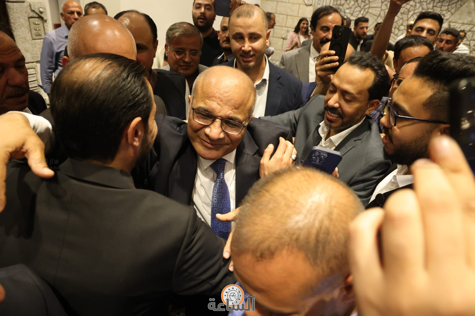 Madar Al-Saa Images 0.01727536083586889