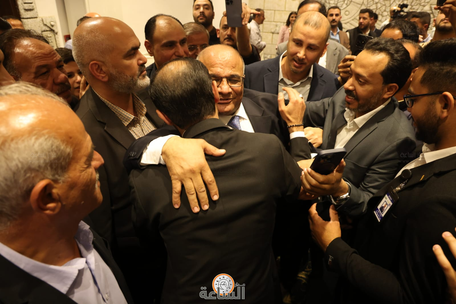 Madar Al-Saa Images 0.4467231031559822