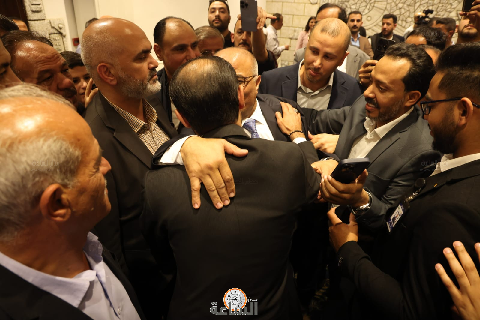 Madar Al-Saa Images 0.8122198793815698