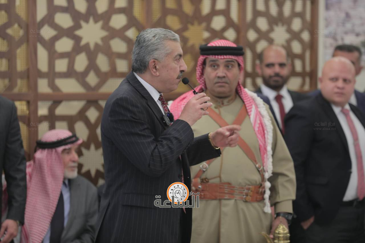 Madar Al-Saa Images 0.40693240898096406