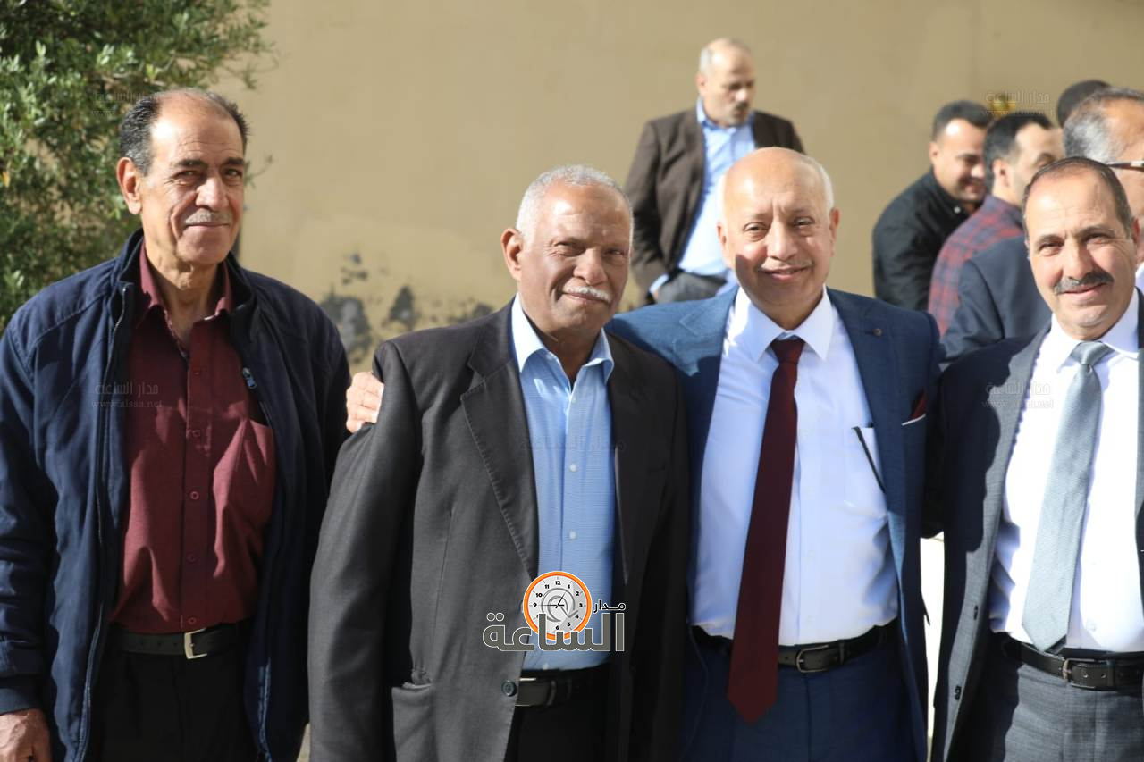 Madar Al-Saa Images 0.8687469673005253