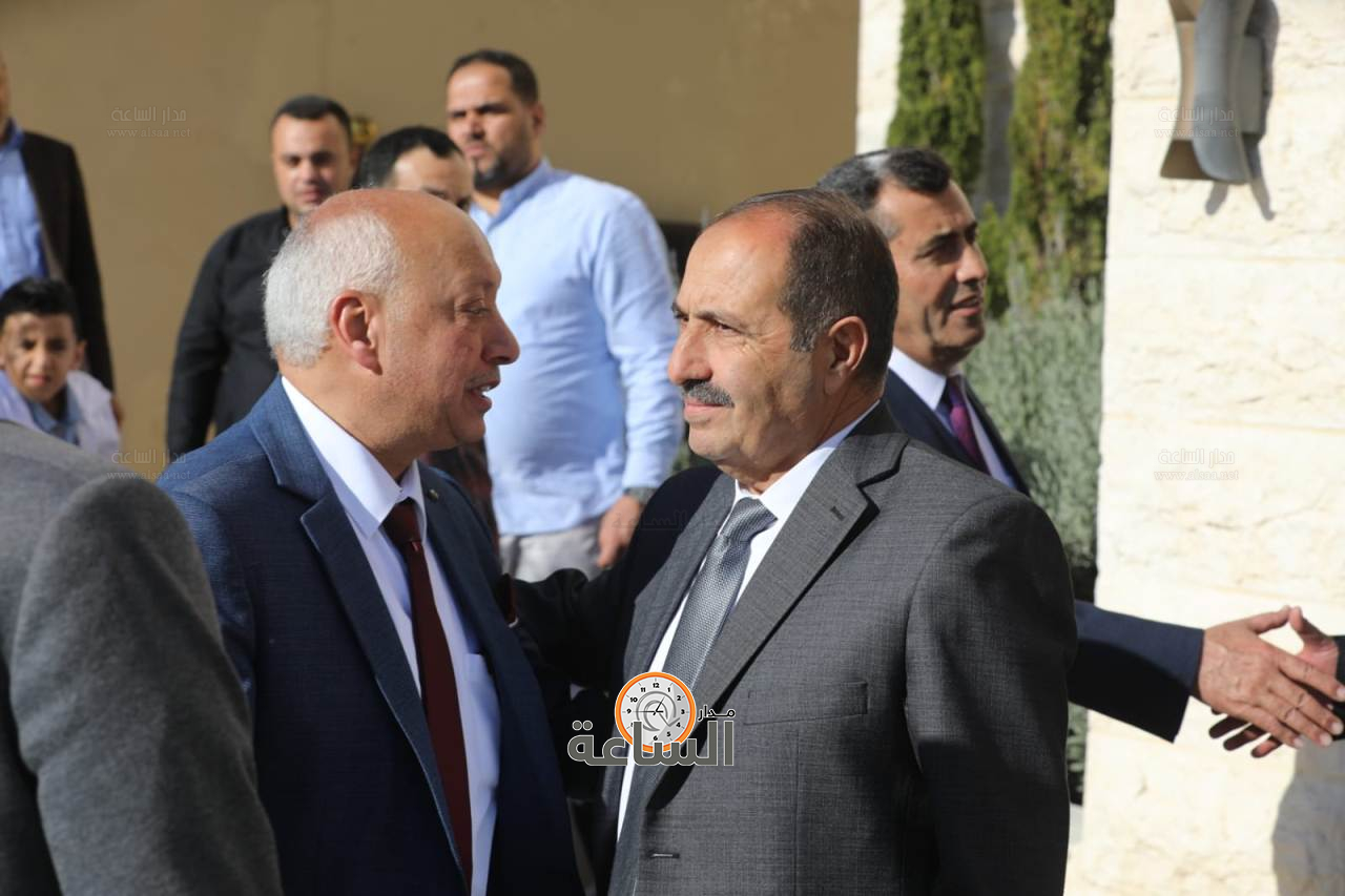 Madar Al-Saa Images 0.6238369855081322