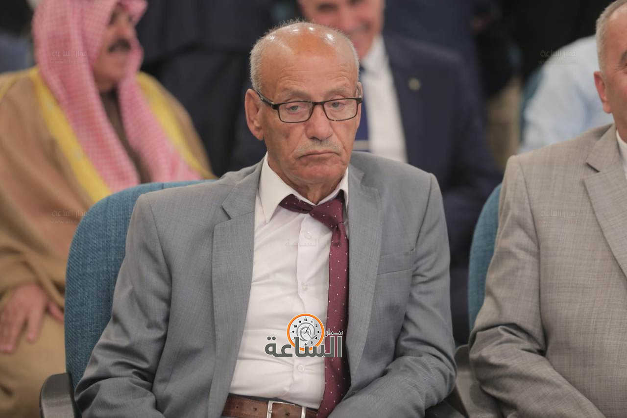 Madar Al-Saa Images 0.4966104431386872