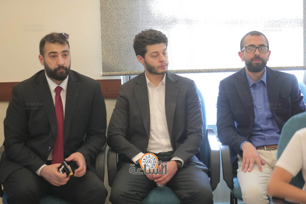 Madar Al-Saa Images 0.35519558886244407