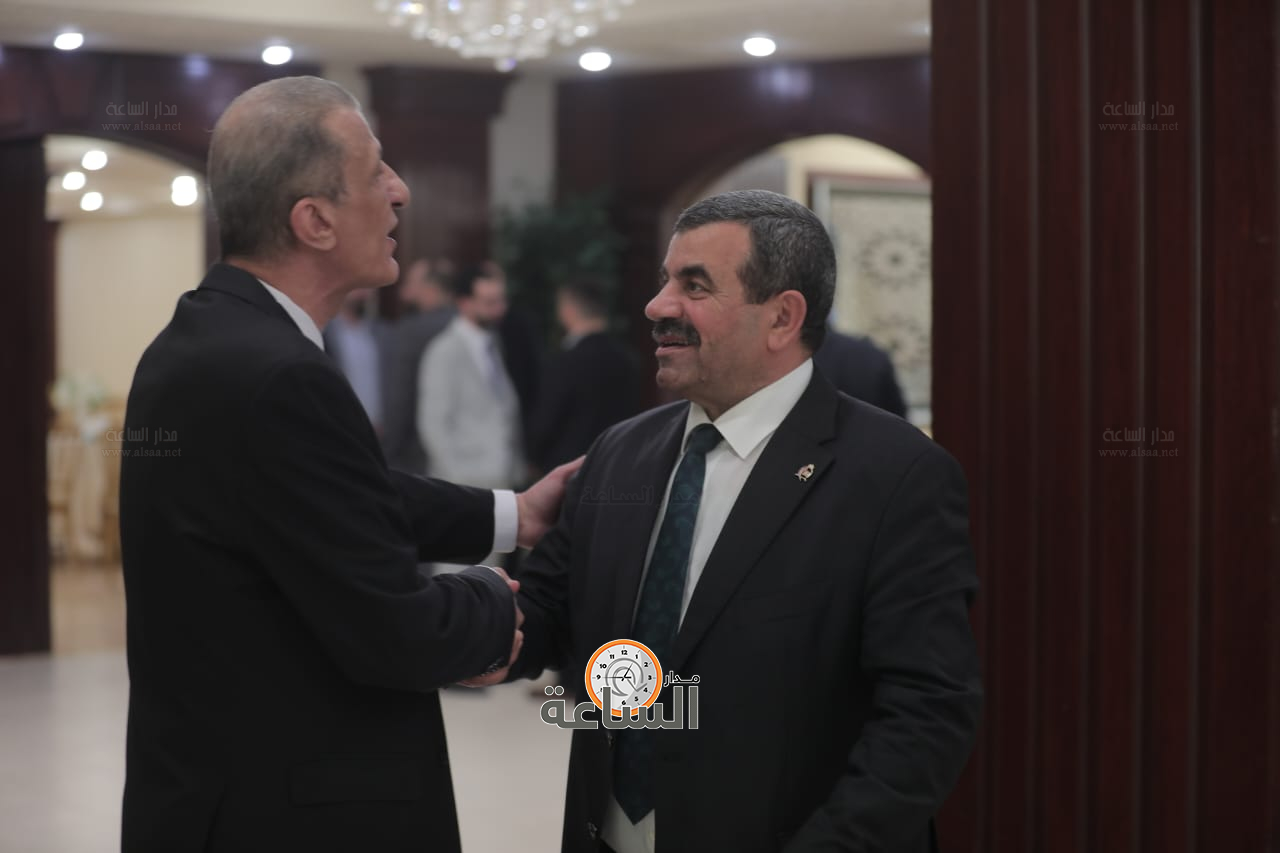 Madar Al-Saa Images 0.8793510360733179