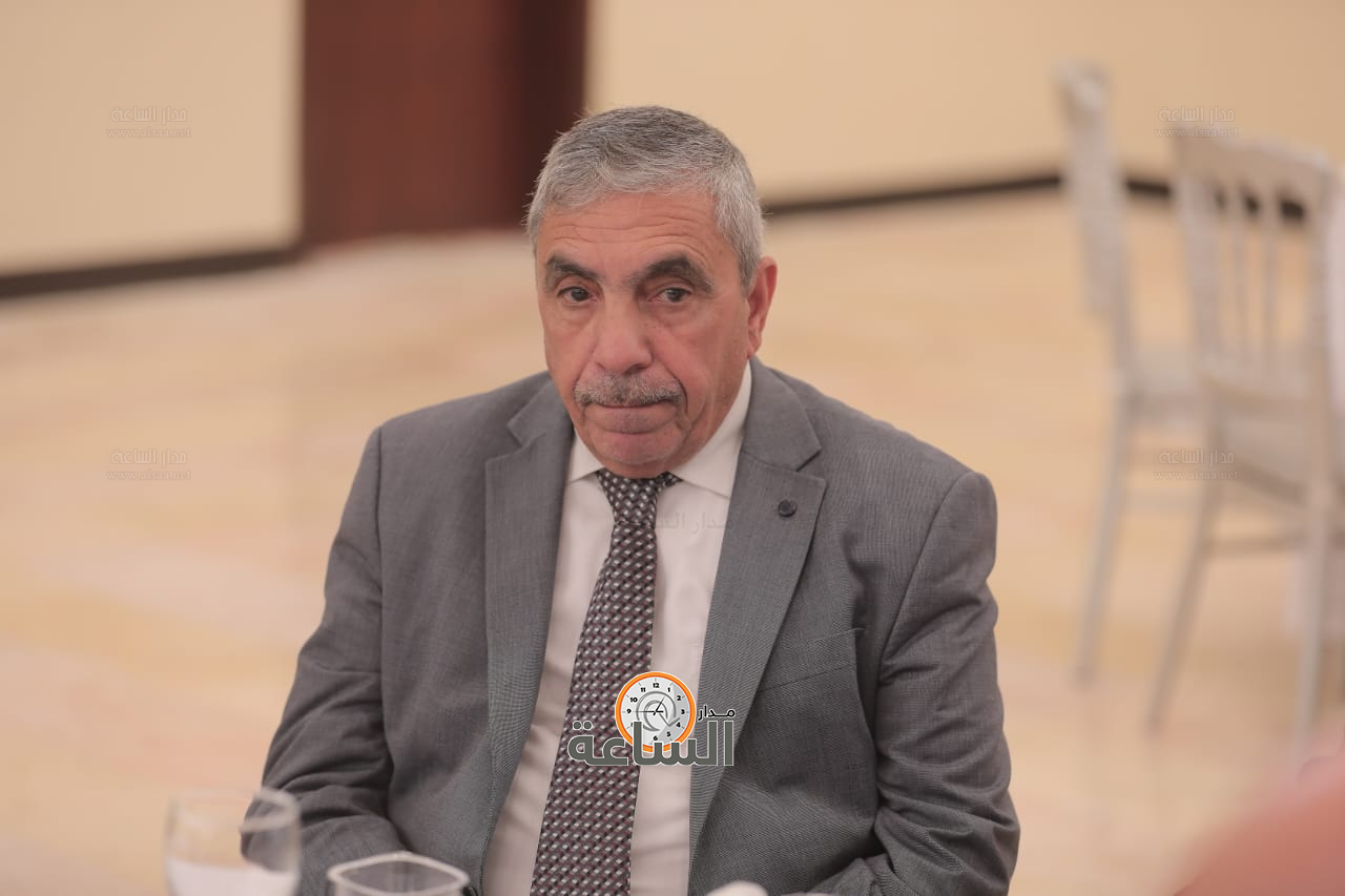 Madar Al-Saa Images 0.8127229461288009