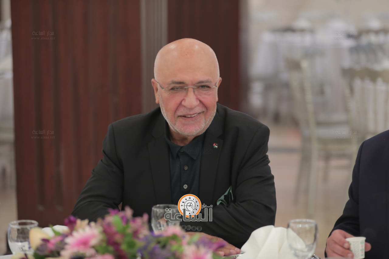 Madar Al-Saa Images 0.11907477365994257