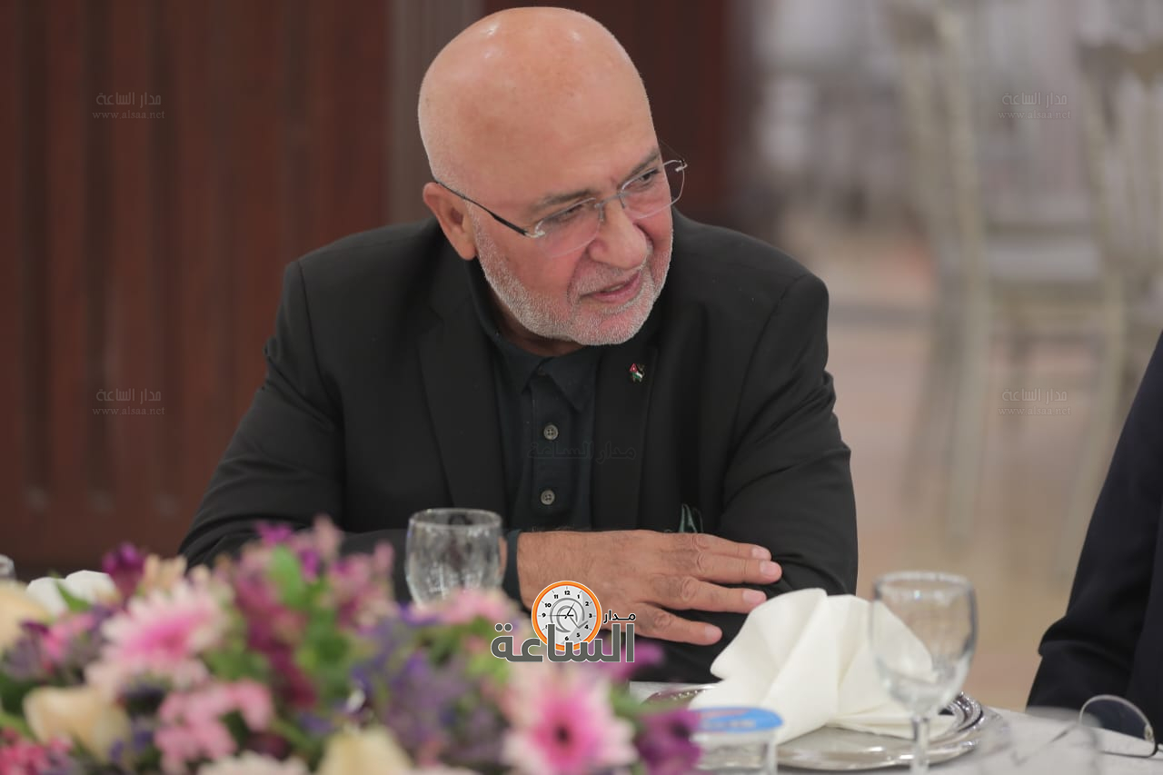 Madar Al-Saa Images 0.7365469669889901