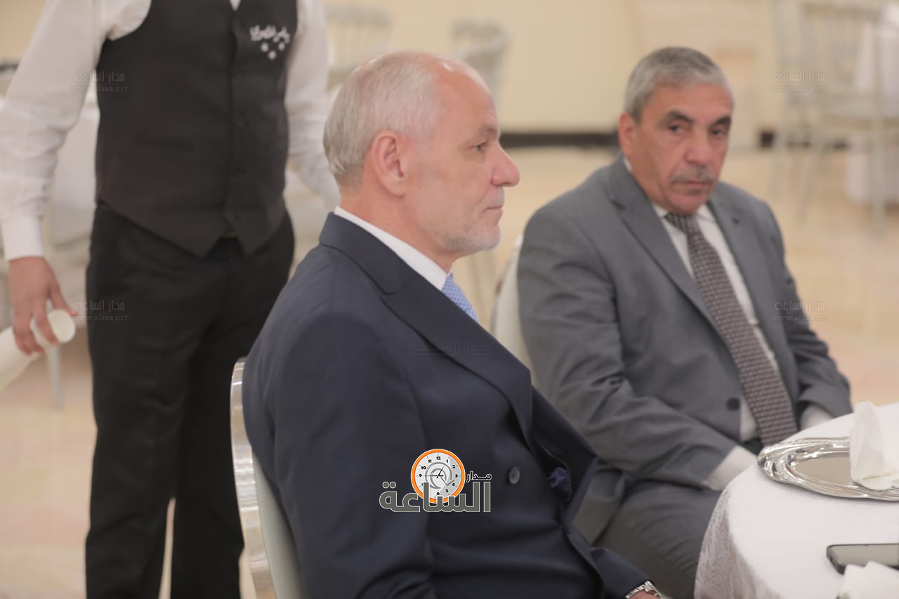 Madar Al-Saa Images 0.7380119086200192