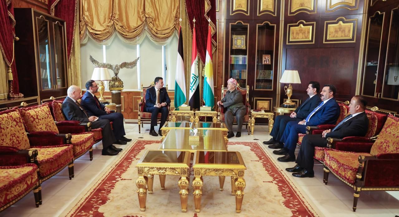 Madar Al-Saa Images 0.12868121904816154