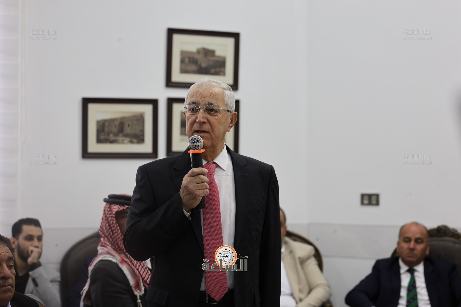 Madar Al-Saa Images 0.0007484702791541453