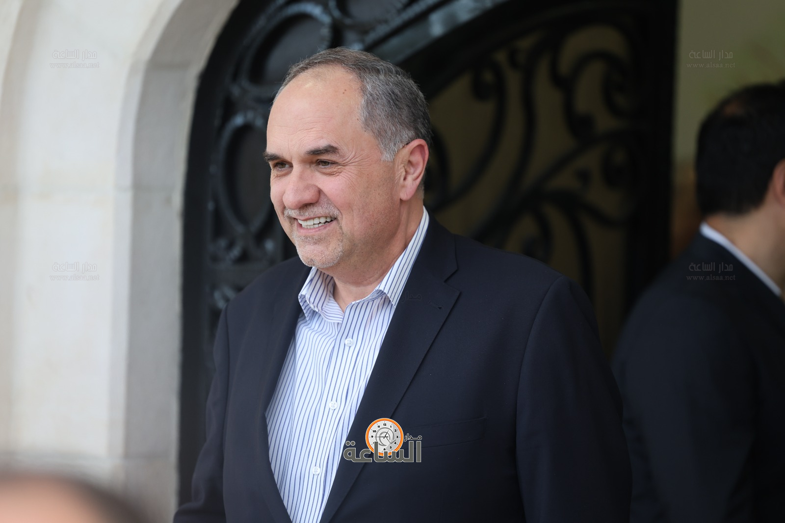 Madar Al-Saa Images 0.9083324308005103